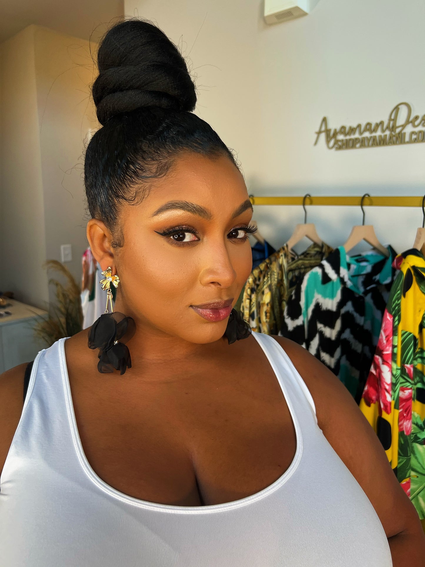 Rose Petal Earrings (Black)