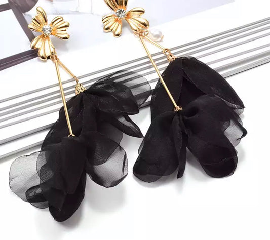 Rose Petal Earrings (Black)