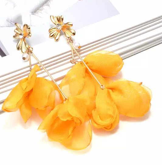 Rose Petal Earrings (Yellow)